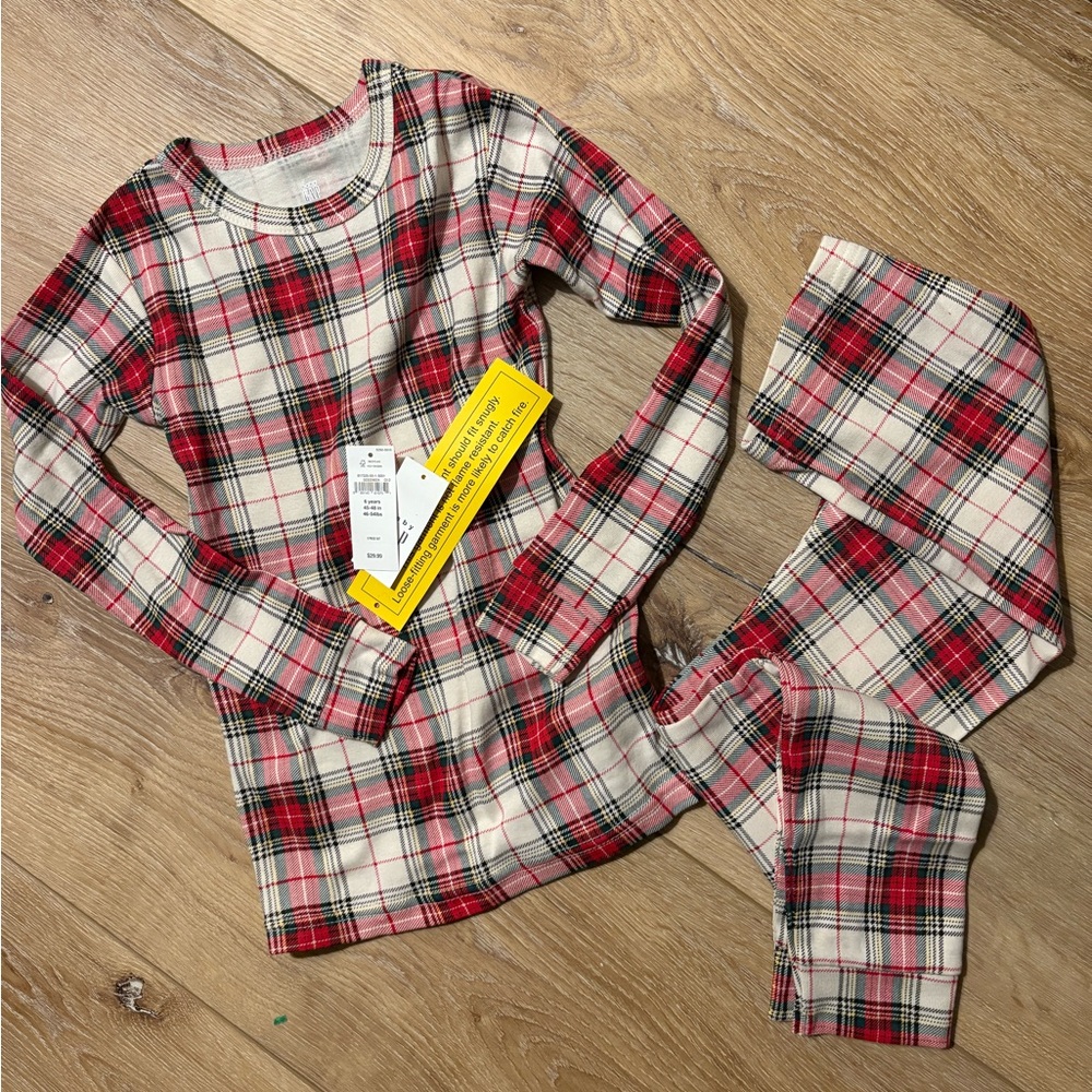 NEW GAP Organic Cotton PJs, 6 Yrs (fits more 4-5T), Christmas Plaid, Slim Fit